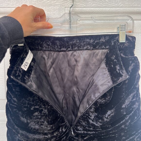 Zara Velvet Ruffle Asymmetrical High Waist Mini Skirt -Holiday, Party, Date - Picture 4 of 5